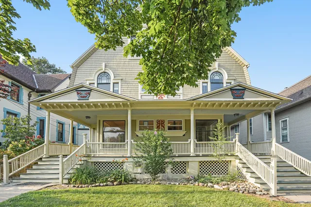 $960,000 | 340 Cherry Street Southeast, Grand Rapids, MI 49503