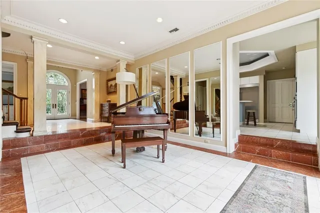 $1,265,000 | 291 Garden Road, River Ridge, LA 70123