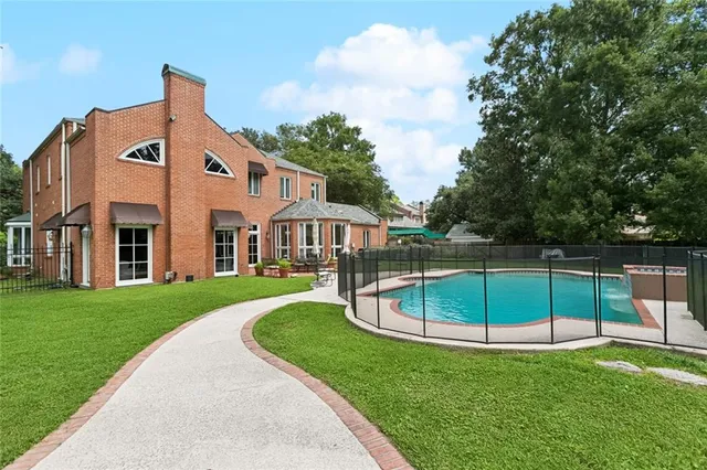 $1,265,000 | 291 Garden Road, River Ridge, LA 70123