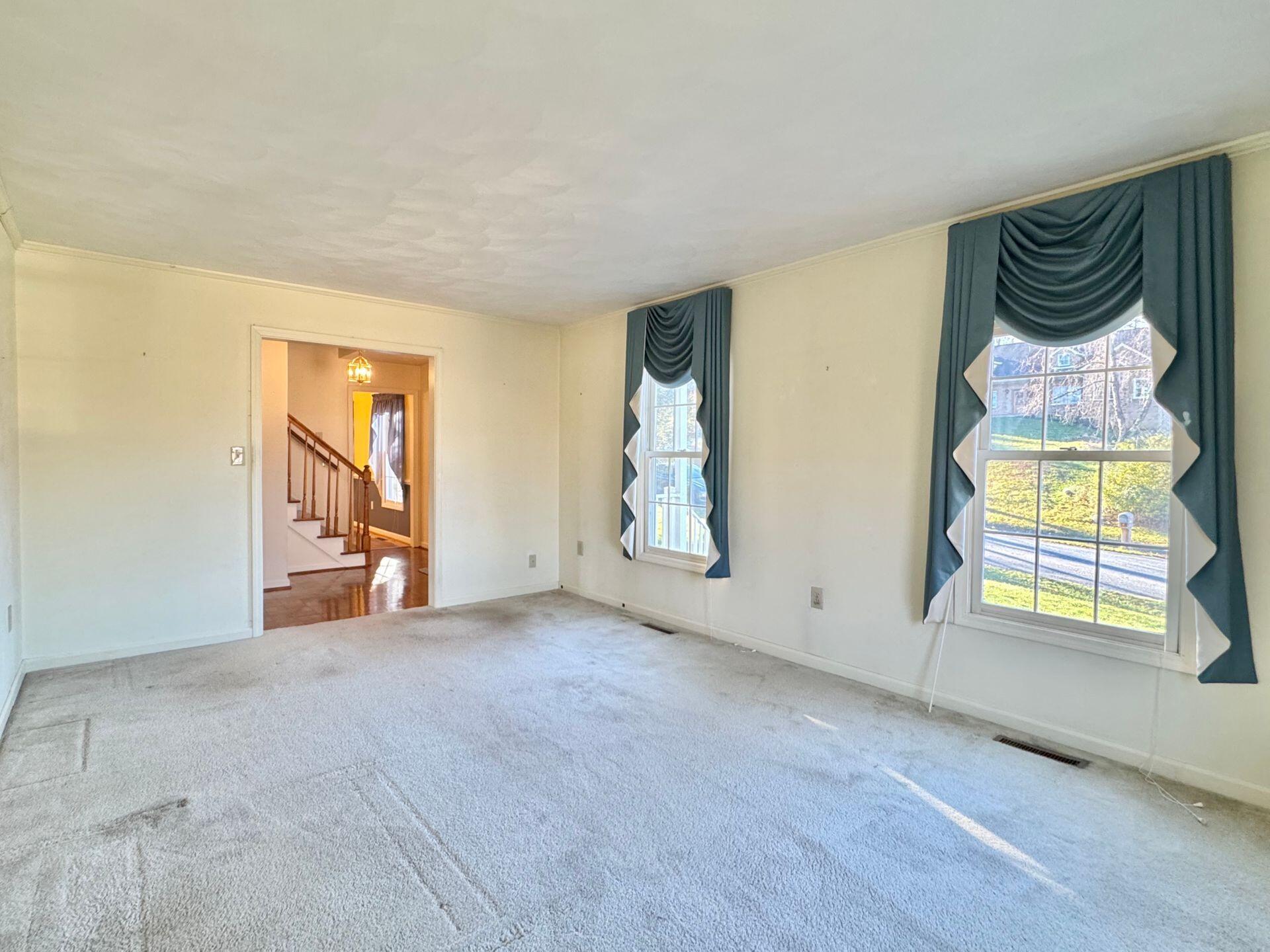 8221 Olde Tavern Road Roanoke, VA 24019 - Photo 9 of 75 9