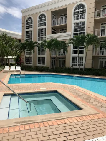 $2,200 | 1280 South Alhambra Circle, Unit 1221, Coral Gables, FL 33146