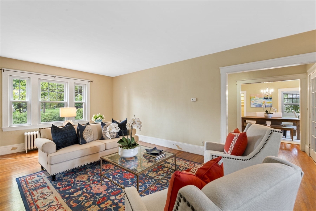 18 Cedar Street Marblehead, MA 01945 - Photo 11 of 36