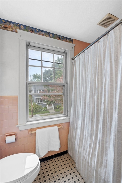 18 Cedar Street Marblehead, MA 01945 - Photo 31 of 36