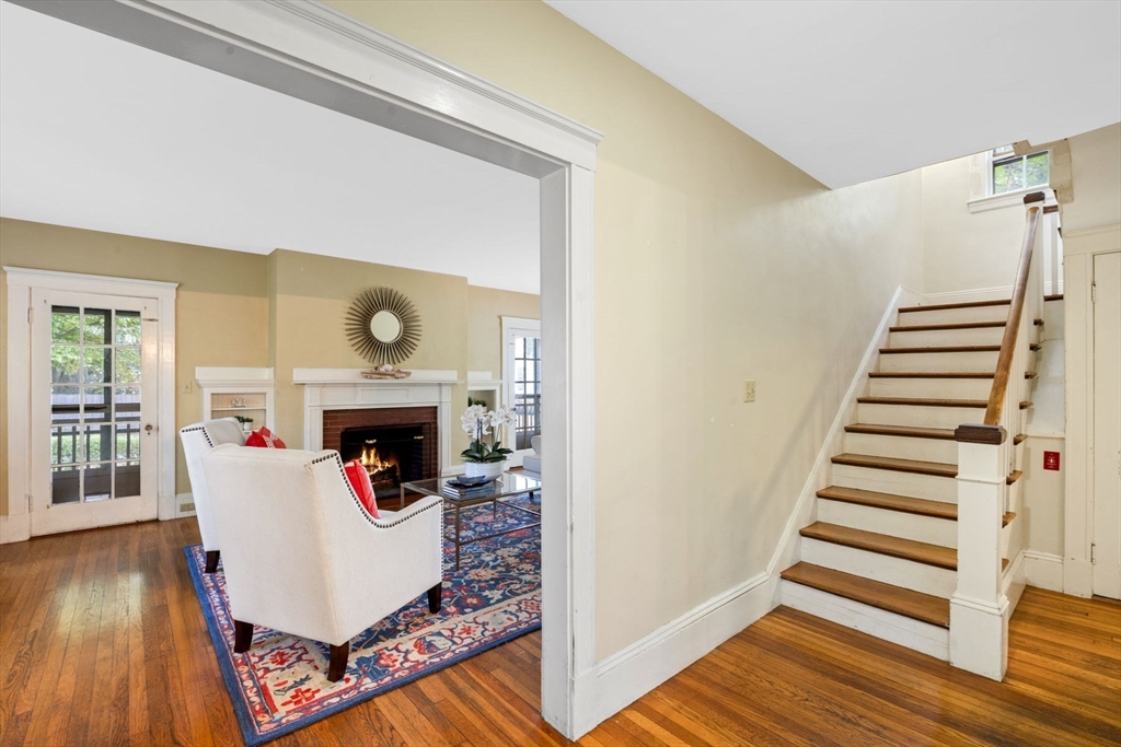 18 Cedar Street Marblehead, MA 01945 - Photo 7 of 36