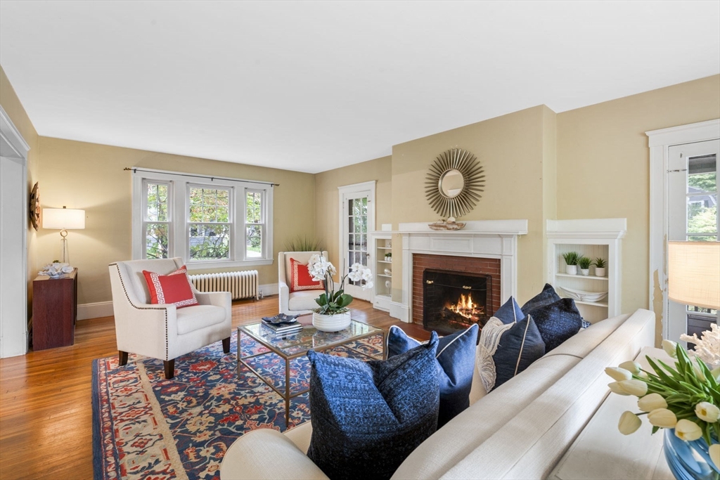 18 Cedar Street Marblehead, MA 01945 - Photo 9 of 36