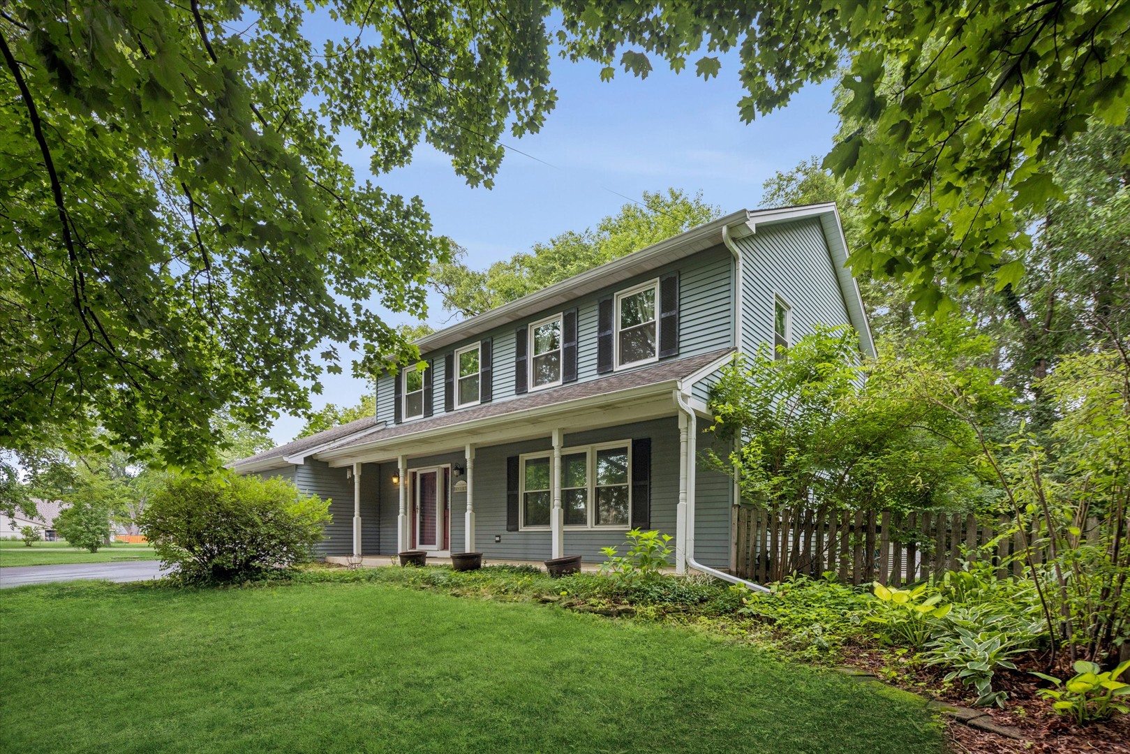 6N115 Riverside Drive St. Charles, IL 60174 - Photo 3 of 42