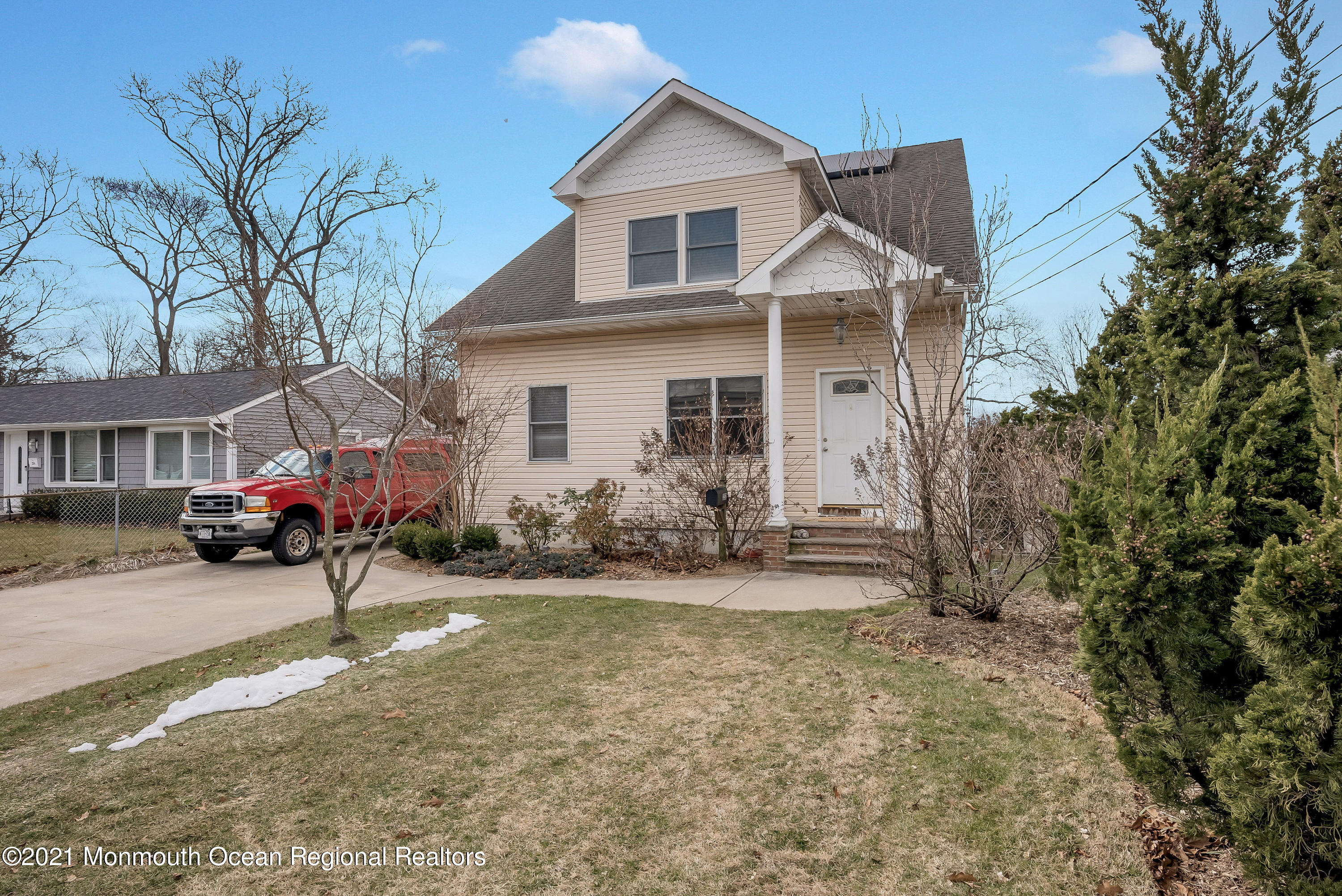 232 Highwood Road Oakhurst, NJ 07755 - Photo 1 of 24 FC2D8A6C-65EF-4AC6-ACE6-0B8131812B25