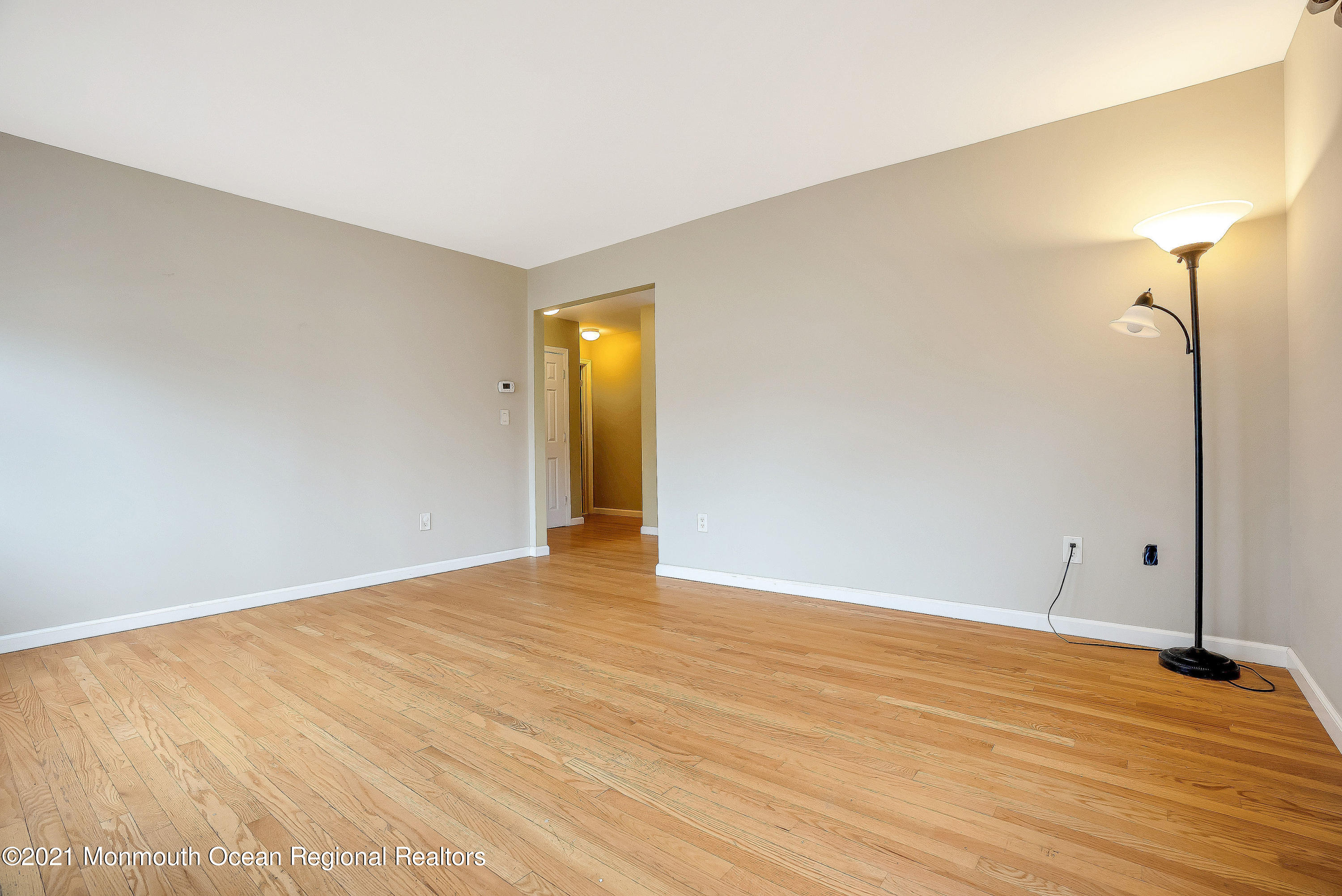 232 Highwood Road Oakhurst, NJ 07755 - Photo 13 of 24 4468B4CF-63A8-4834-B092-D6827E724F07