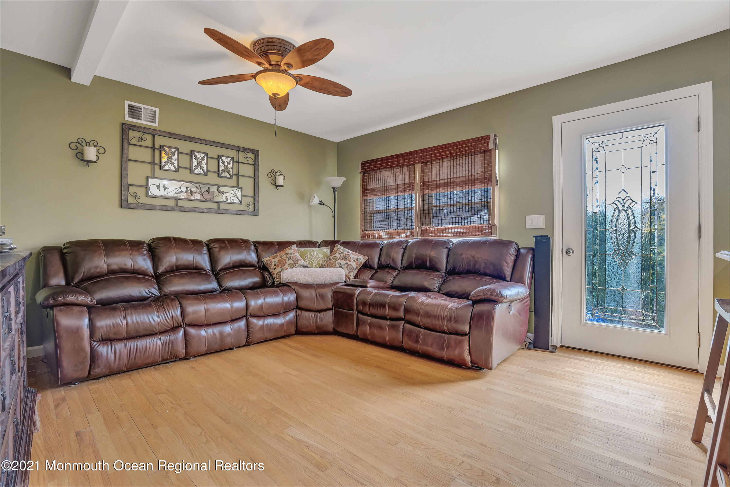 232 Highwood Road Oakhurst, NJ 07755 - Photo 16 of 24 EAD00F03-B091-436F-8D5D-661BD0084B53