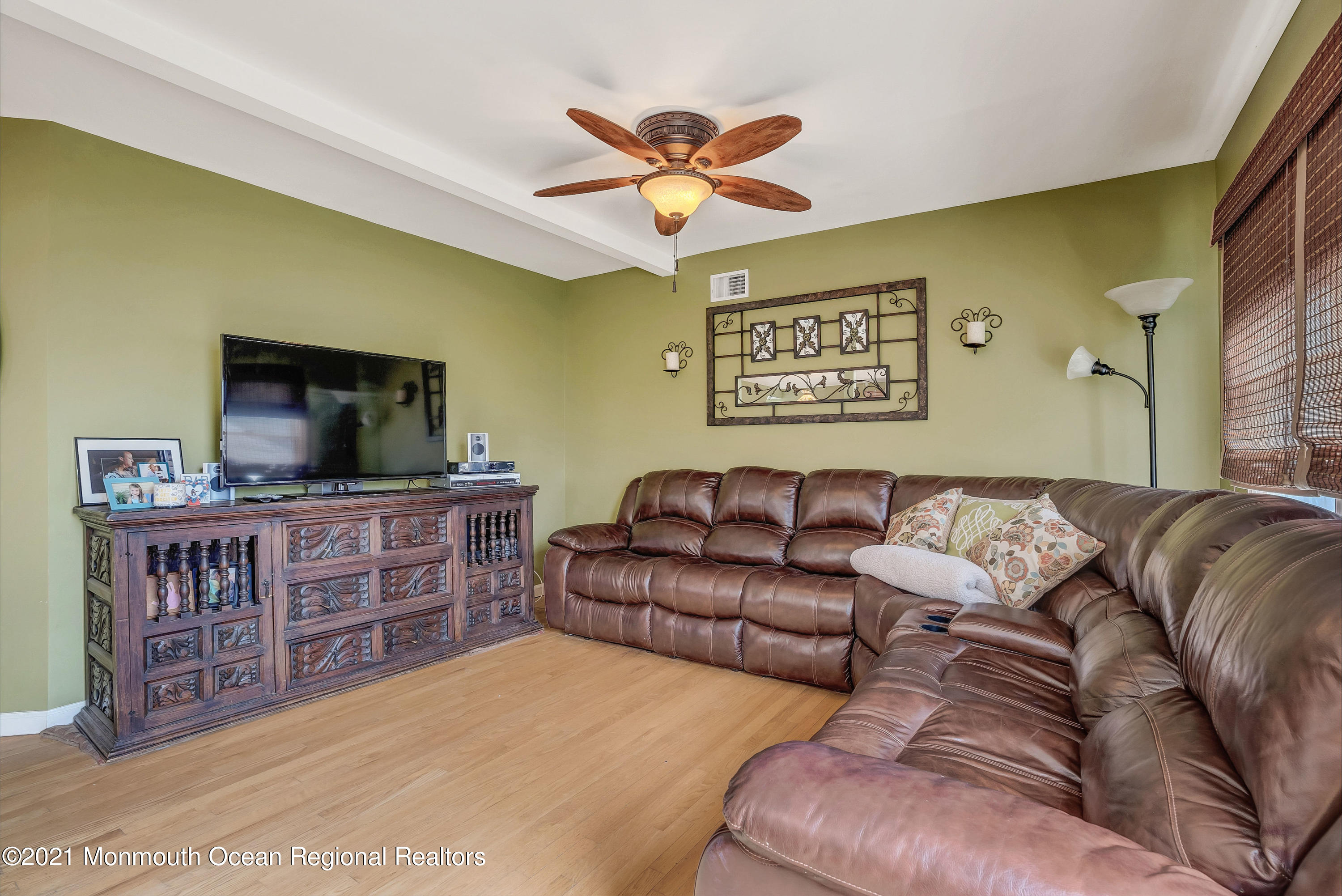 232 Highwood Road Oakhurst, NJ 07755 - Photo 19 of 24 B22B1BE2-8807-40E3-9EA2-AB636112A0C0