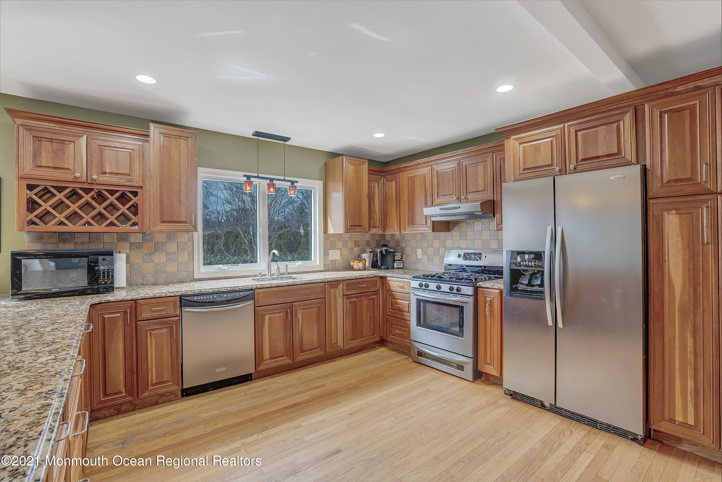 232 Highwood Road Oakhurst, NJ 07755 - Photo 6 of 24 B4EE10EC-4AB3-41B3-90E8-E8A3776C8339