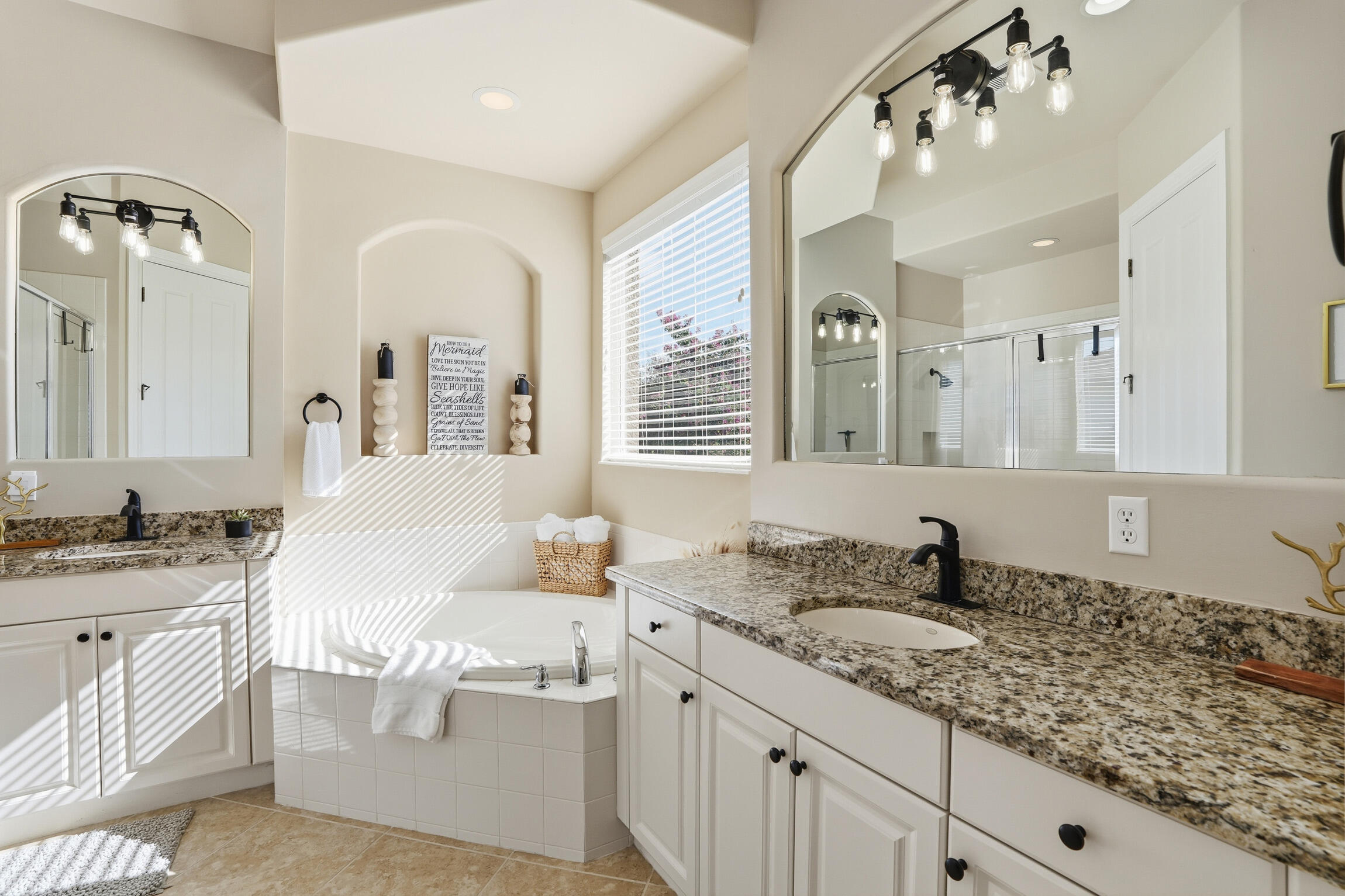 7821 Ashton Road Naples, FL 34113 - Photo 21 of 49 26_7821 ashton rd-026