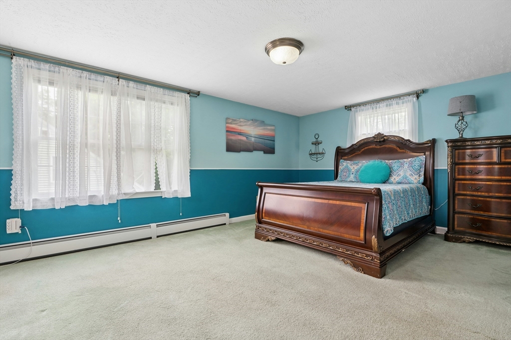 158 Copperfield Road Worcester, MA 01602 - Photo 25 of 42