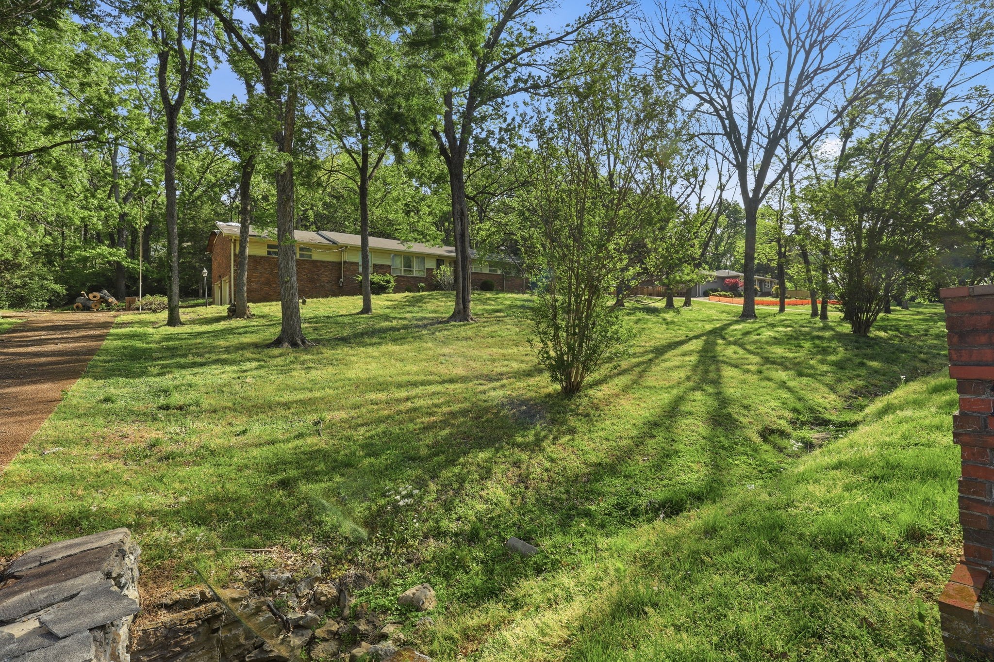 1318 Burton Valley Road Nashville, TN 37215 - Photo 11 of 26