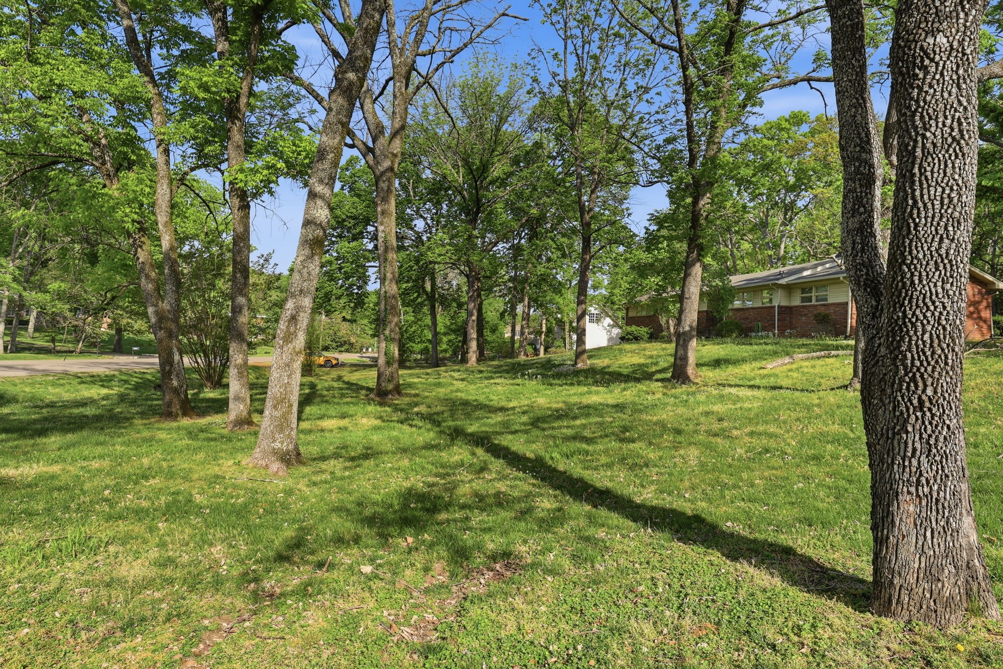 1318 Burton Valley Road Nashville, TN 37215 - Photo 13 of 26