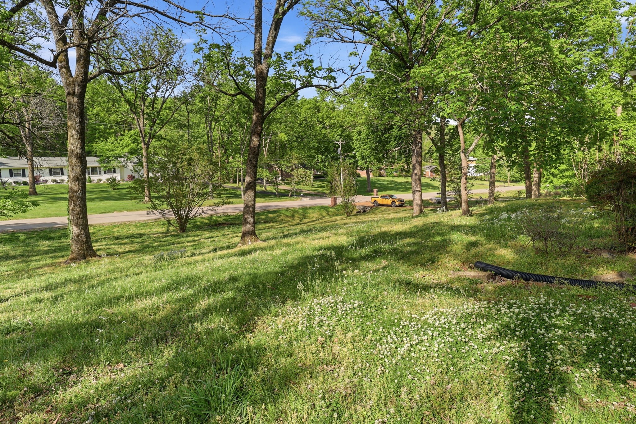 1318 Burton Valley Road Nashville, TN 37215 - Photo 15 of 26