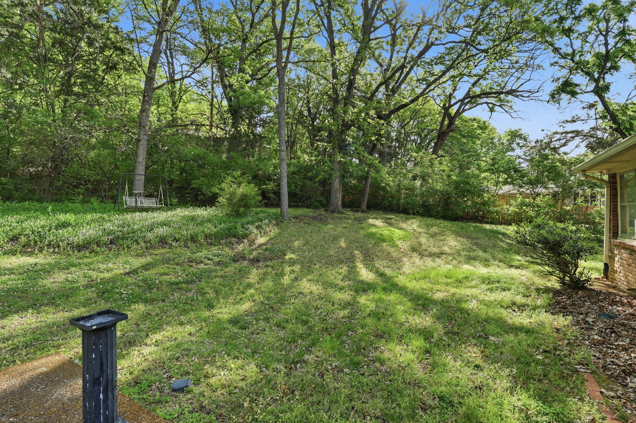 1318 Burton Valley Road Nashville, TN 37215 - Photo 18 of 26