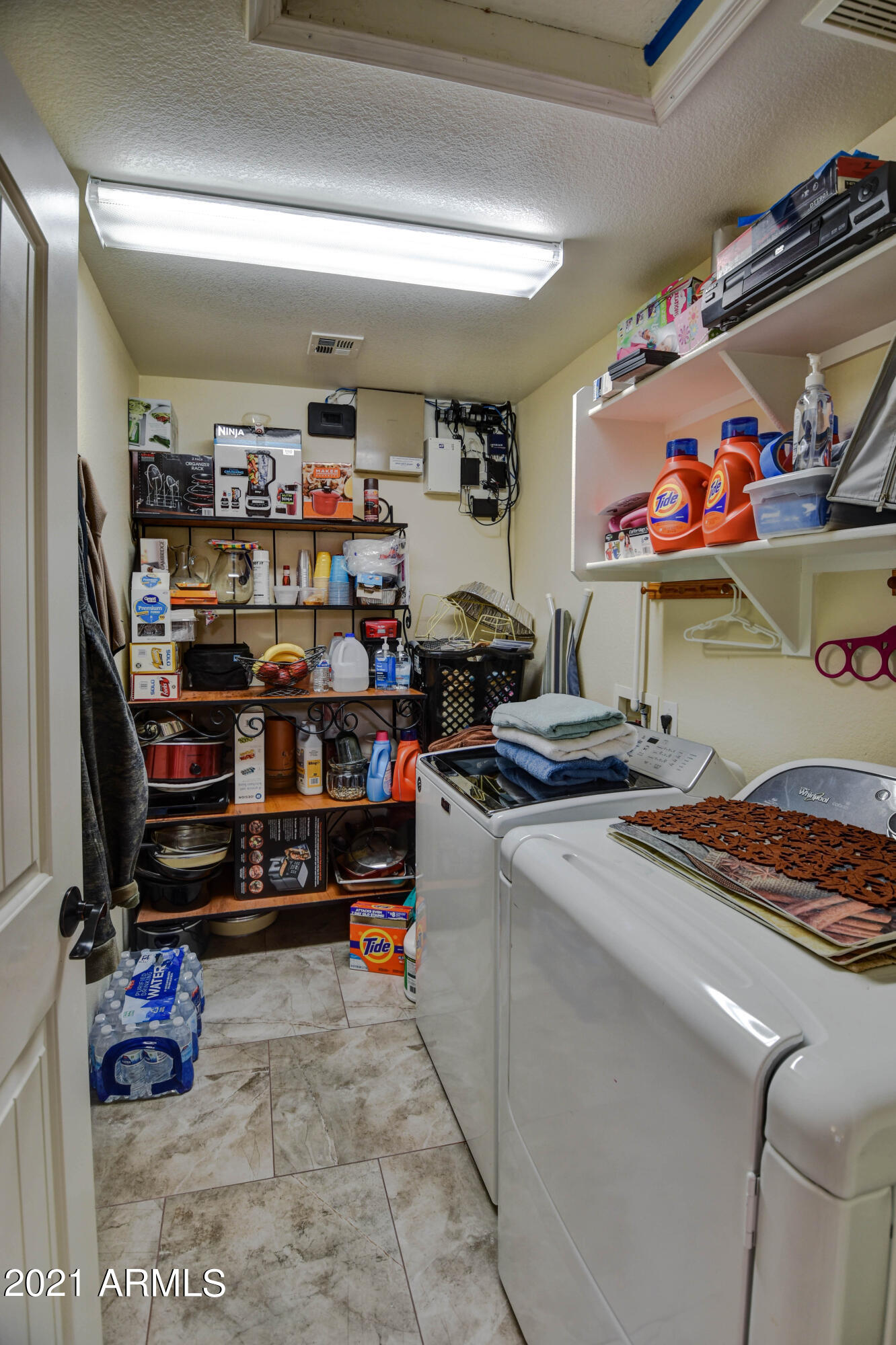 1502 East Darrel Road Phoenix, AZ 85042 - Photo 20 of 40 Laundry