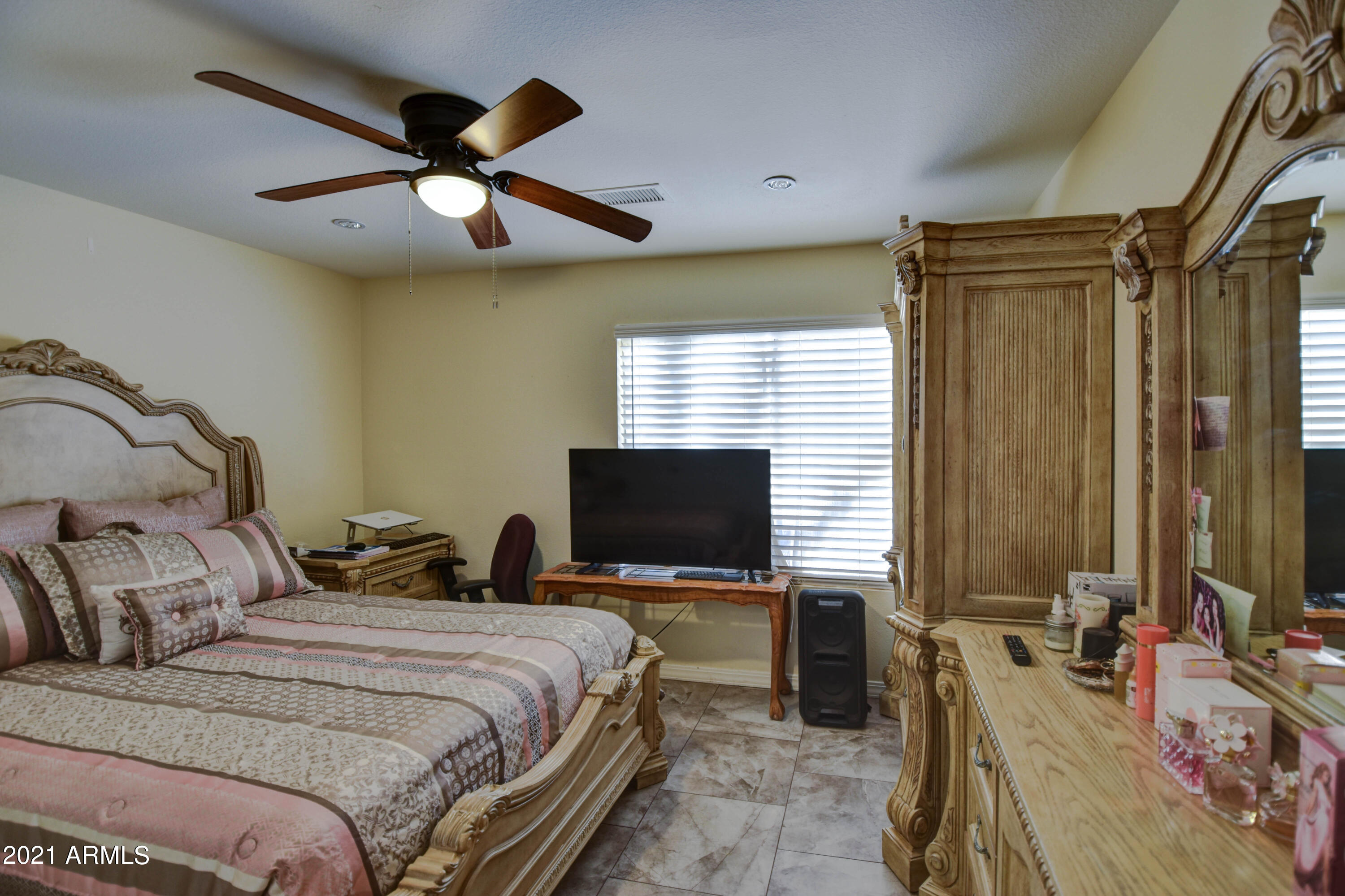 1502 East Darrel Road Phoenix, AZ 85042 - Photo 10 of 40 Bedroom 2-pic 1