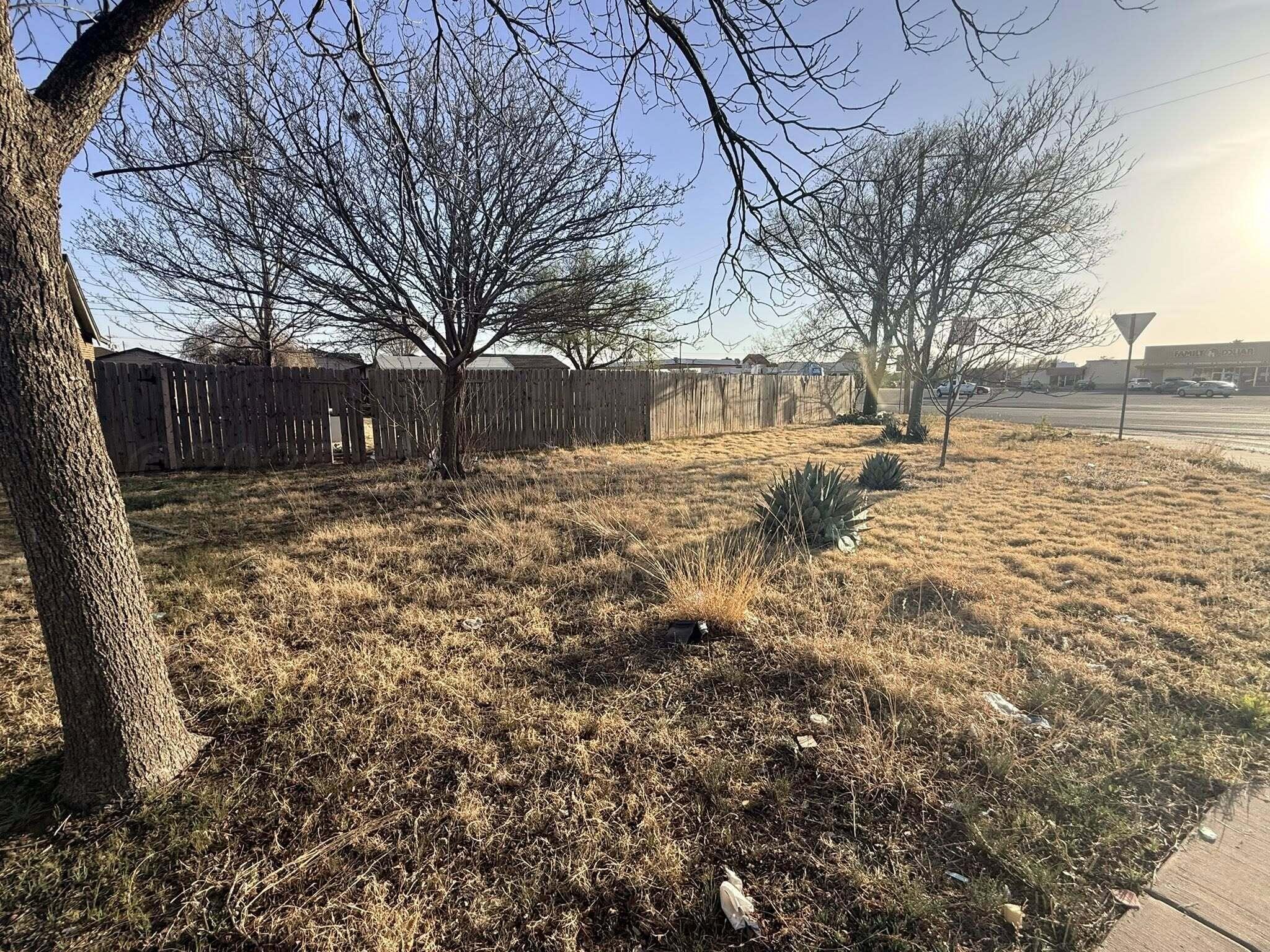 529 Southwest 44th Avenue Amarillo, TX 79110 - Photo 6 of 7 659835565_10162816109755868_870263229906