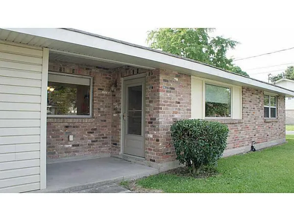 $1,775 | 3418 Delille Street, Chalmette, LA 70043