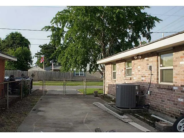 $1,875 | 3418 Delille Street, Chalmette, LA 70043