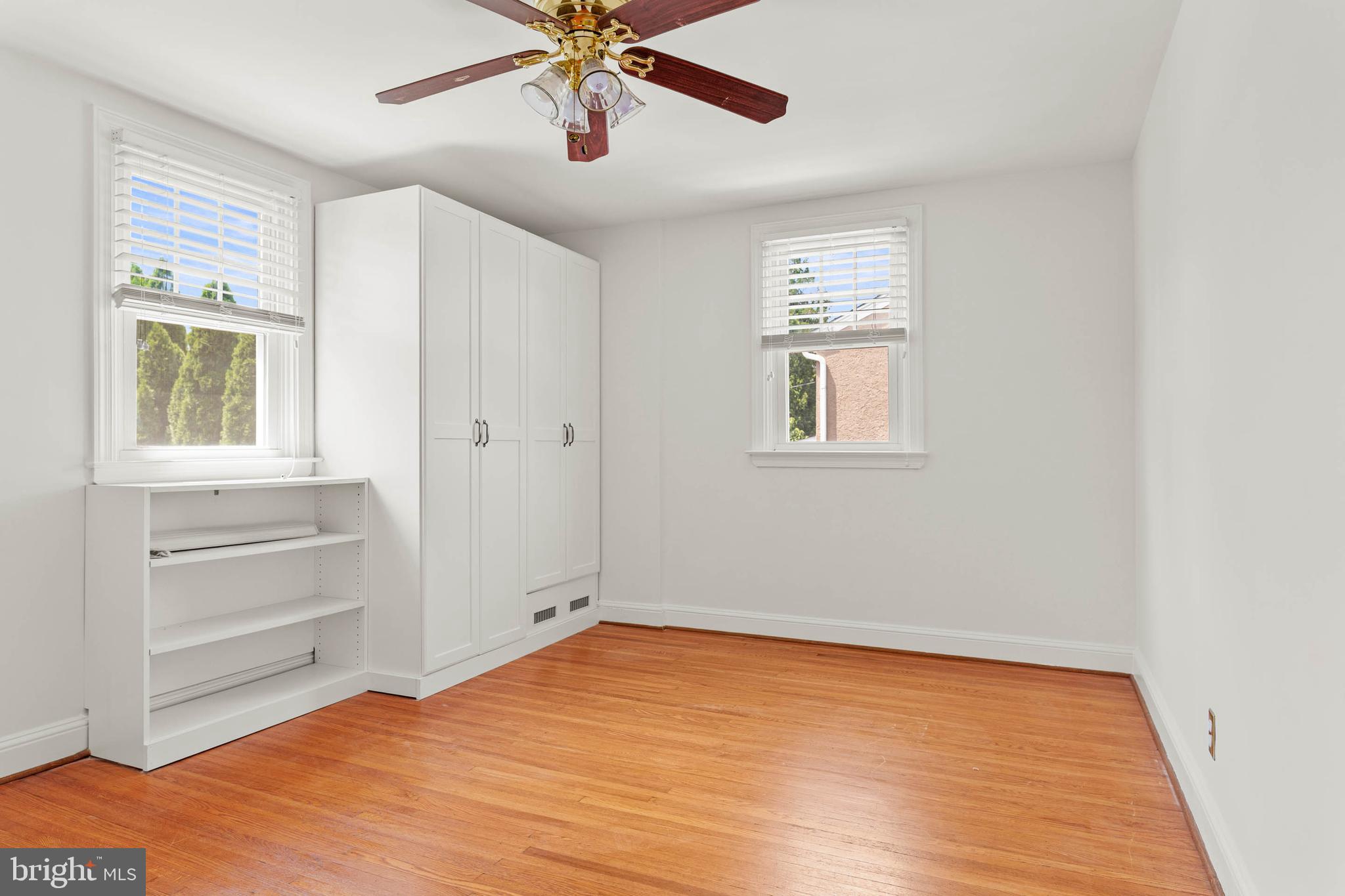 393 Grange Road Wayne, PA 19087 - Photo 23 of 31 Bedroom 3 with Built-ins