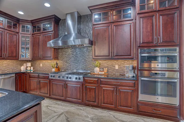 $1,475,000 | 5977 Medinah Drive, Newburgh, IN 47630