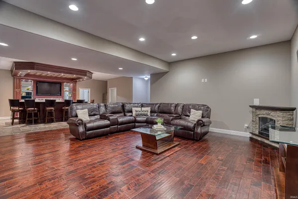 $1,425,000 | 5977 Medinah Drive, Newburgh, IN 47630