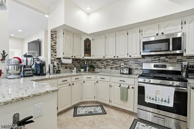 $550,000 | 77 Ethel Street, Woodbridge, NJ 08840