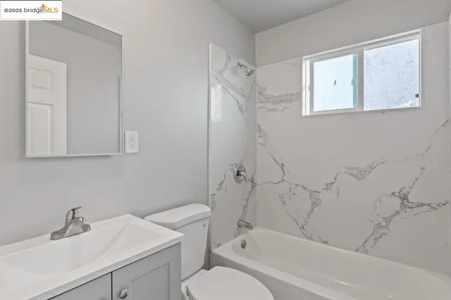 $1,100,000 | 2023 80th Avenue, Oakland, CA 94621