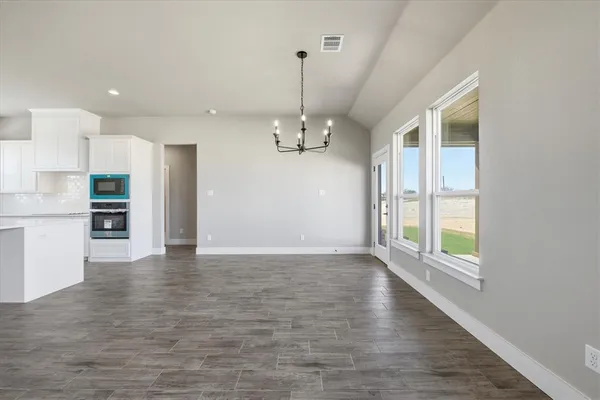 $439,223 | 105 Cattleman Drive, Poolville, TX 76487