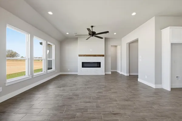 $439,223 | 105 Cattleman Drive, Poolville, TX 76487