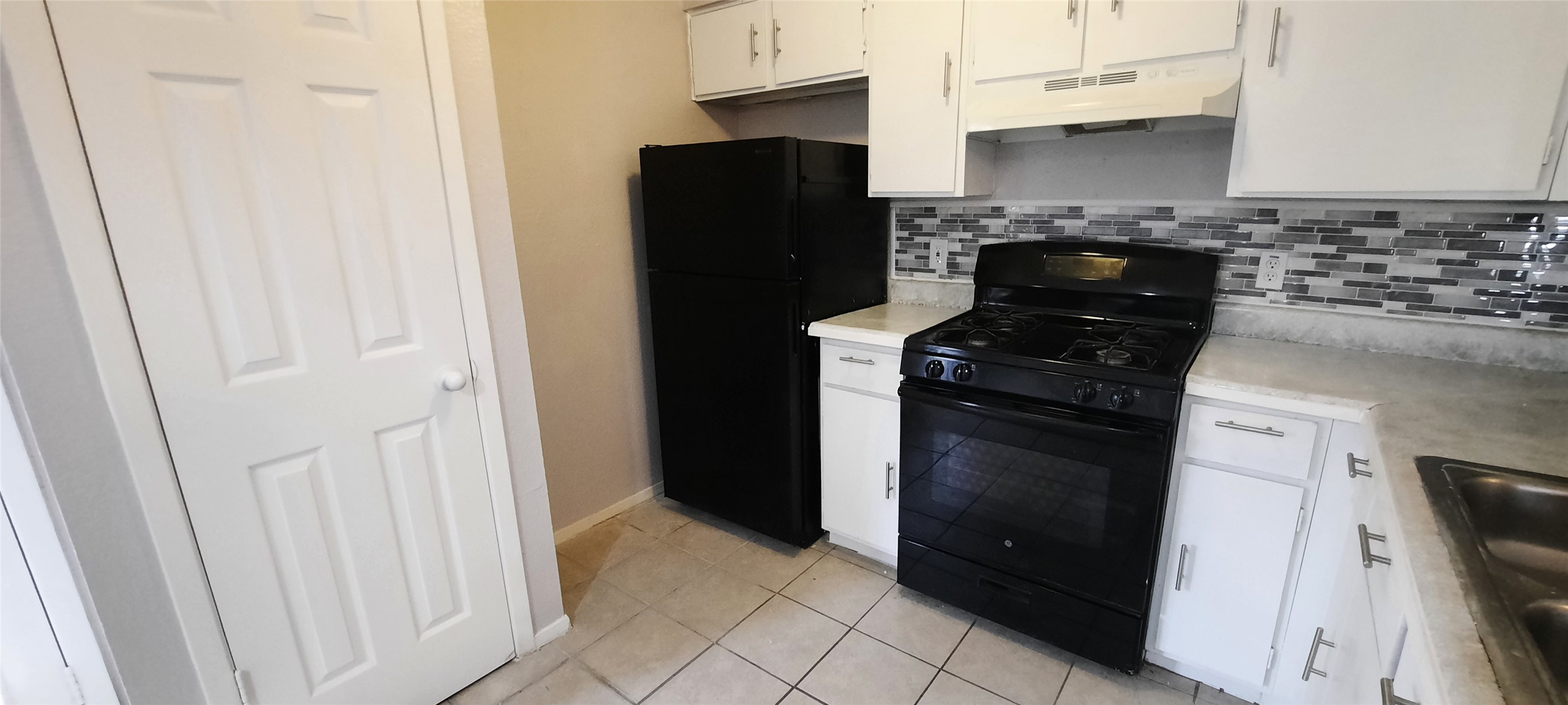 823 Taulbee Lane, Unit B Austin, TX 78757 - Photo 7 of 21