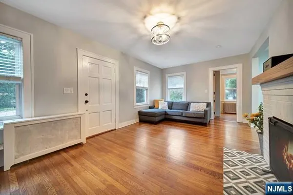 $5,300 | 352 Durie Avenue, Closter, NJ 07624
