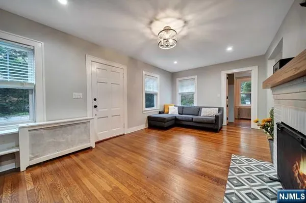 $5,300 | 352 Durie Avenue, Closter, NJ 07624