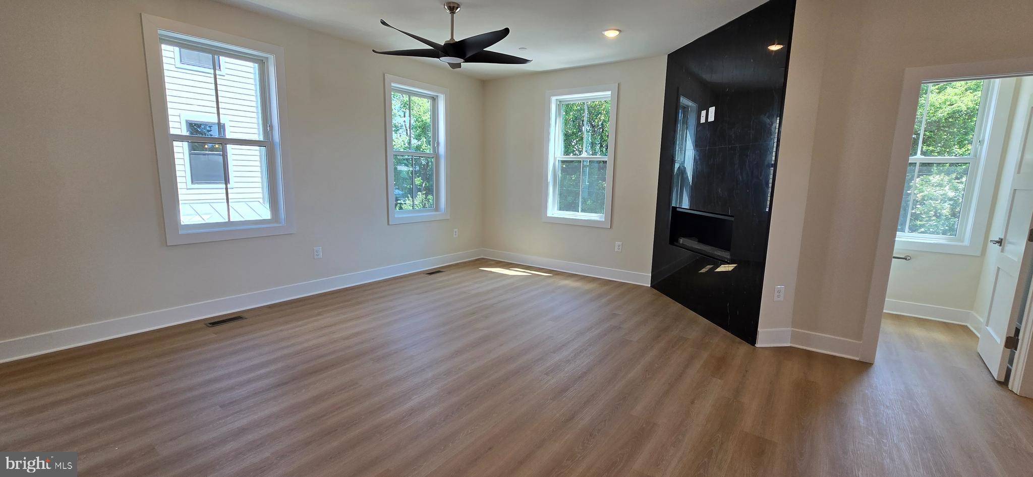 426 Chapel Alley, Unit 8 Frederick, MD 21701 - Photo 10 of 41