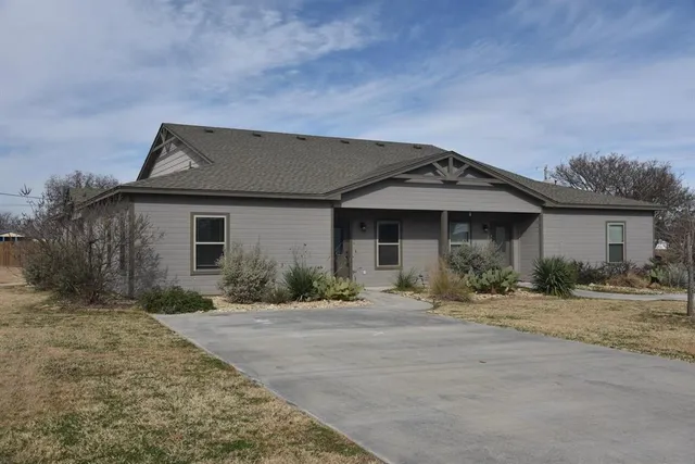 $1,325 | 101 Capps Street, Unit B, Rio Vista, TX 76093