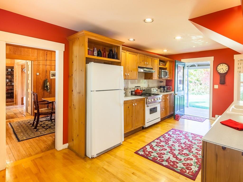 17 Burr Road Rangeley, ME 04970 - Photo 17 of 35 Fully applianced kitchen with solid...