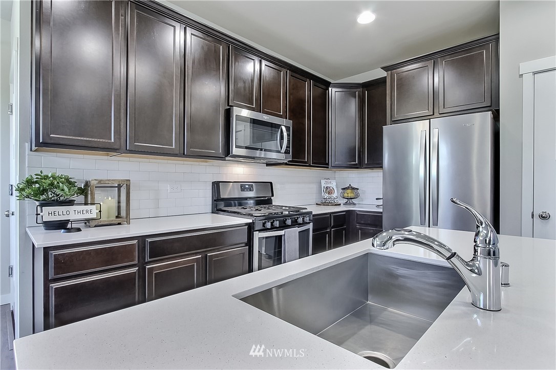 2033 Mayes Road Southeast Lacey, WA 98503 - Photo 7 of 14 Gallery Image 7