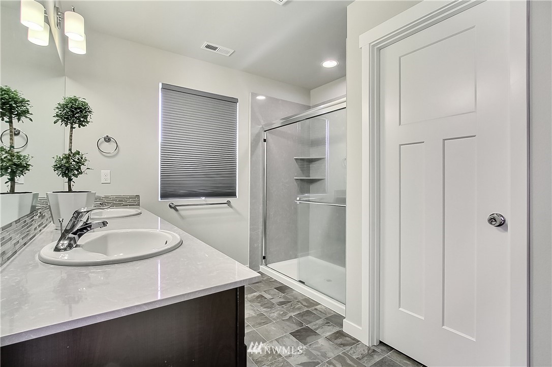 2033 Mayes Road Southeast Lacey, WA 98503 - Photo 10 of 14 Gallery Image 10
