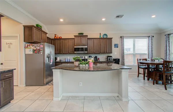 $2,850 | 5126 Victory Shores Lane, Rosharon, TX 77583