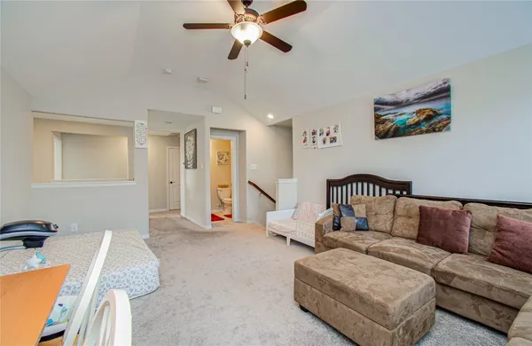 $2,850 | 5126 Victory Shores Lane, Rosharon, TX 77583