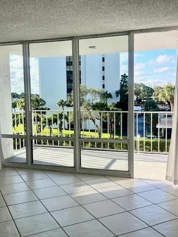 $2,500 | 336 Golfview Road, Unit 408, North Palm Beach, FL 33408