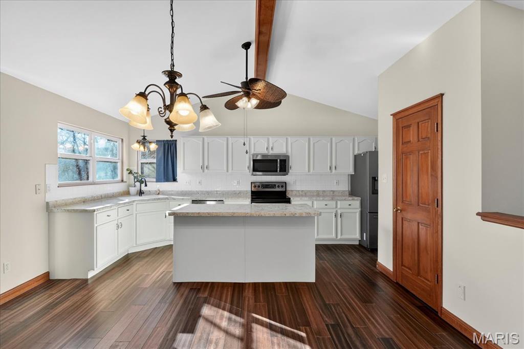 1626 Irish Sea High Ridge, MO 63049 - Photo 11 of 33