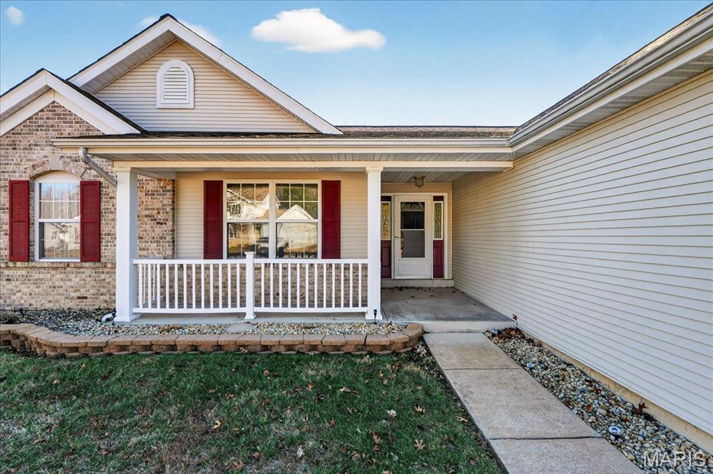 1626 Irish Sea High Ridge, MO 63049 - Photo 2 of 33