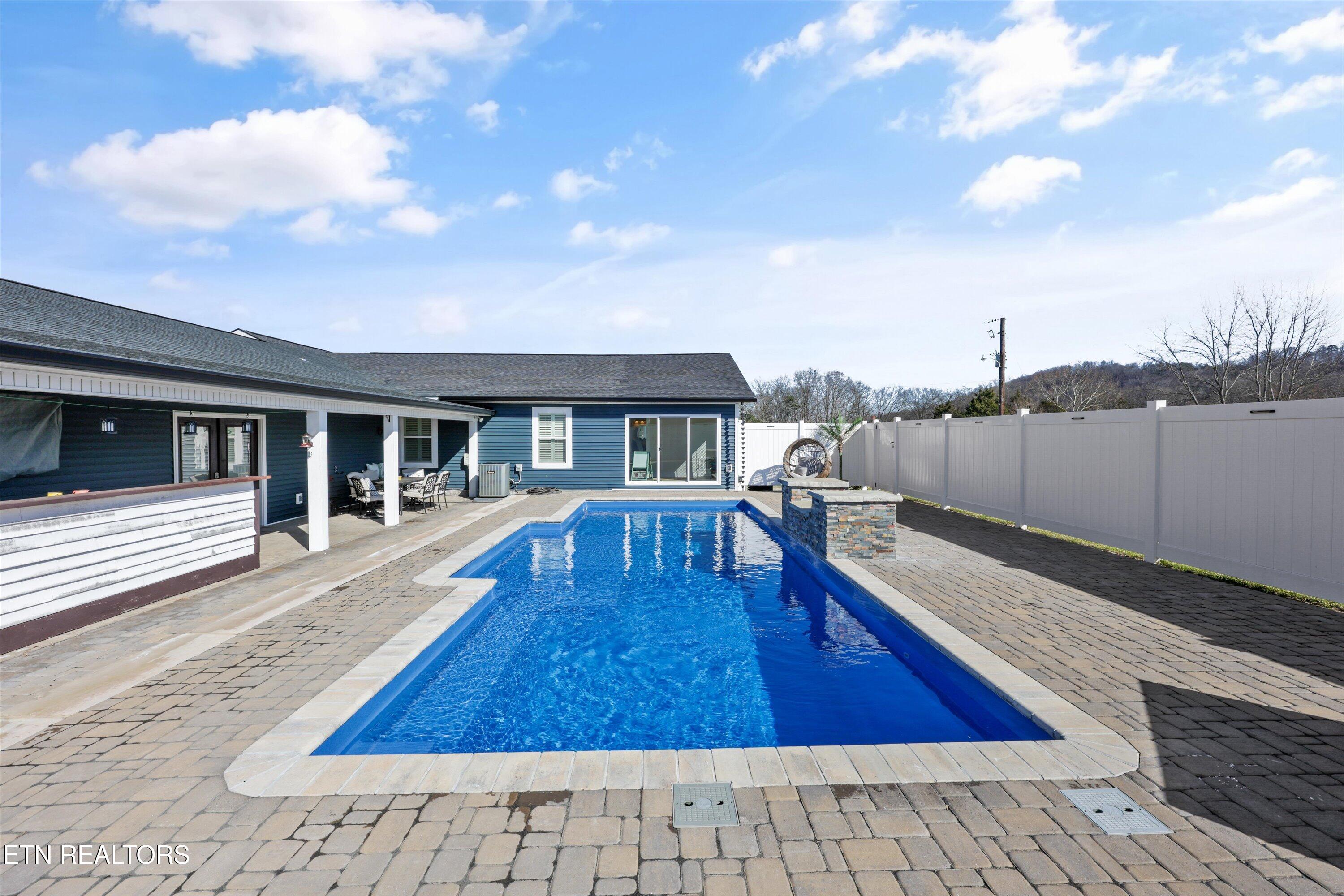 140 Overton Lane Powell, TN 37849 - Photo 46 of 59 46-140 Overton Ln12