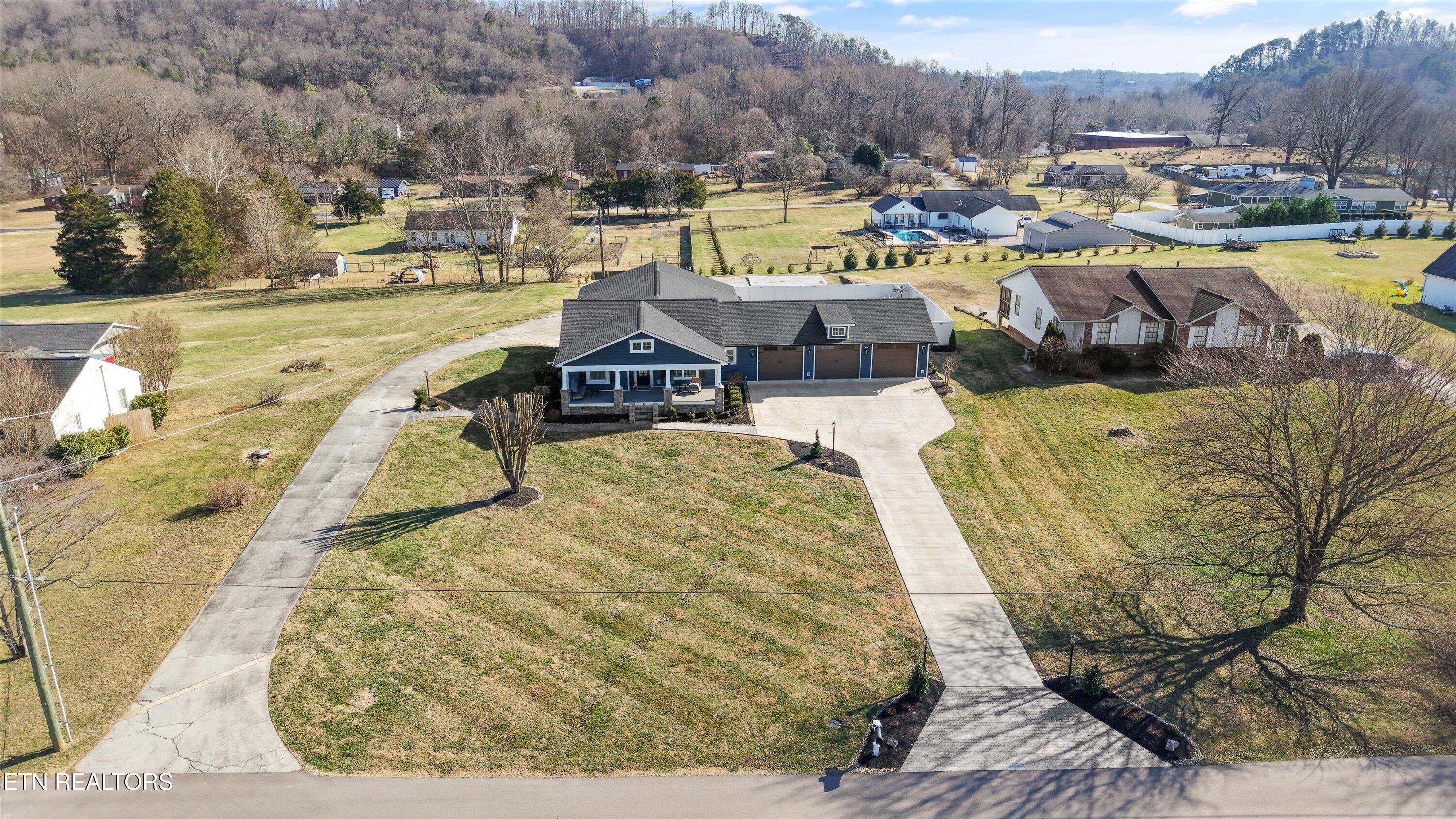 140 Overton Lane Powell, TN 37849 - Photo 56 of 59 59-140 Overton Ln52