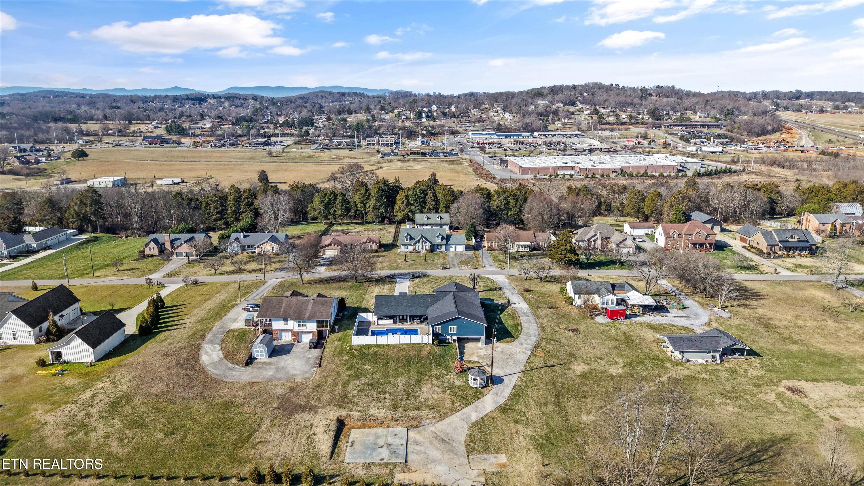 140 Overton Lane Powell, TN 37849 - Photo 57 of 59 60-140 Overton Ln55