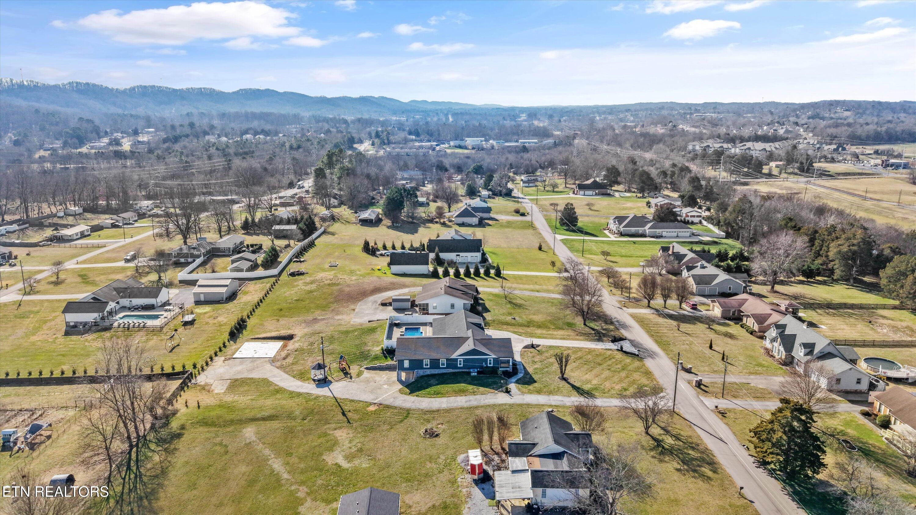 140 Overton Lane Powell, TN 37849 - Photo 58 of 59 61-140 Overton Ln56